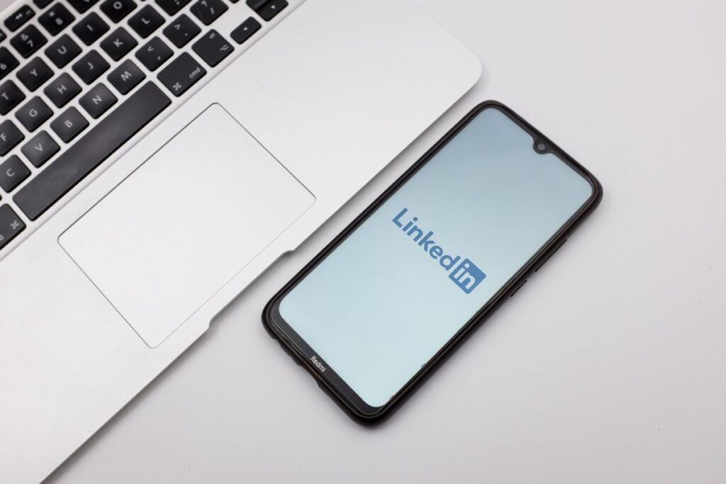 La nueva función de LinkedIn te permite programar publicaciones para más tarde