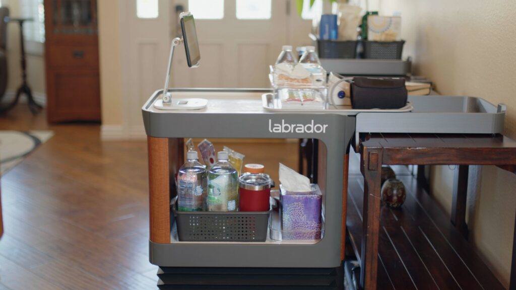 Labrador Systems despliega sus primeros robots de asistencia para el cuidado de ancianos