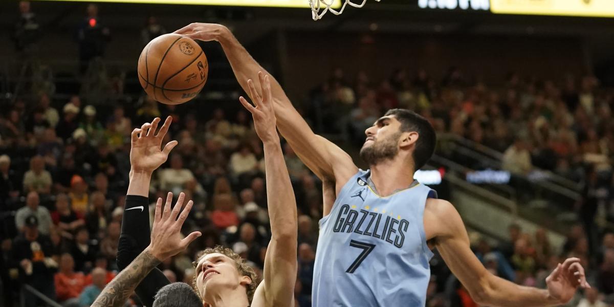 Los Grizzlies y Aldama chocan contra los Jazz