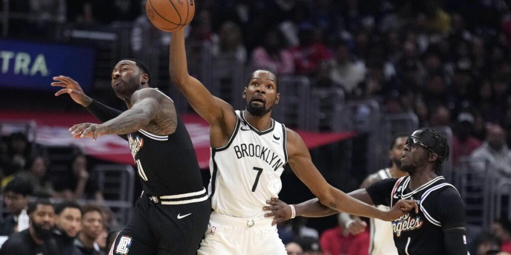 Los Nets siguen con su transformación sin Irving y superan a los Clippers