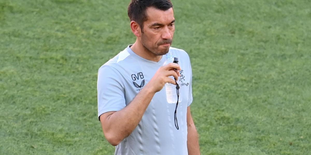 Los Rangers despiden a Gio van Bronckhorst