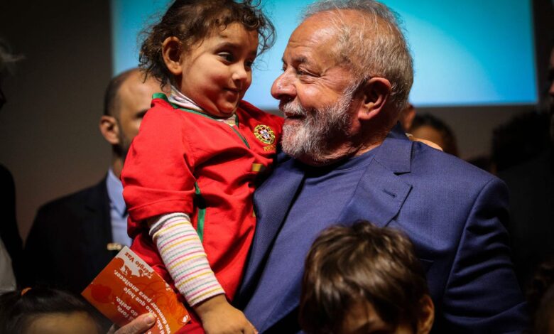 Lula da Silva es operado en São Paulo para extirparle una lesión en la laringe