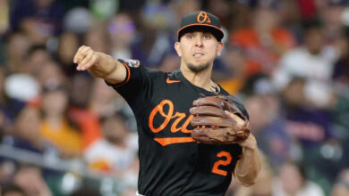 MLB: Mexicano Ramón Urías se queda el Guante de Oro - Lista de ganadores 2022 | Video