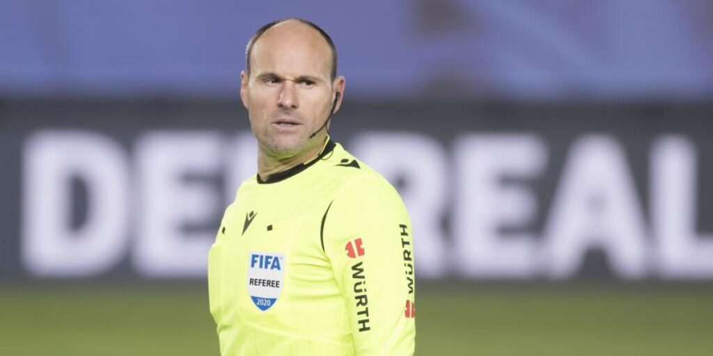 Mateu Lahoz tendrá que esperar a la segunda jornada para debutar