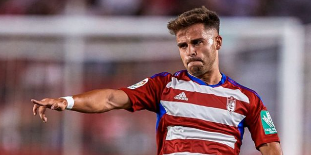 Melendo se reinventa en el Granada