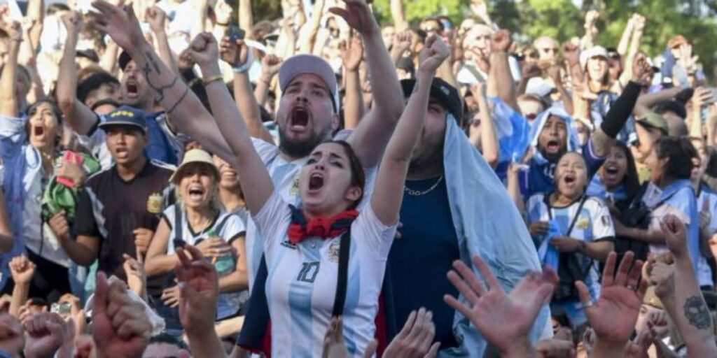 “Messi, Messi, Messi…” se cantó en el Obelisco de Buenos Aires