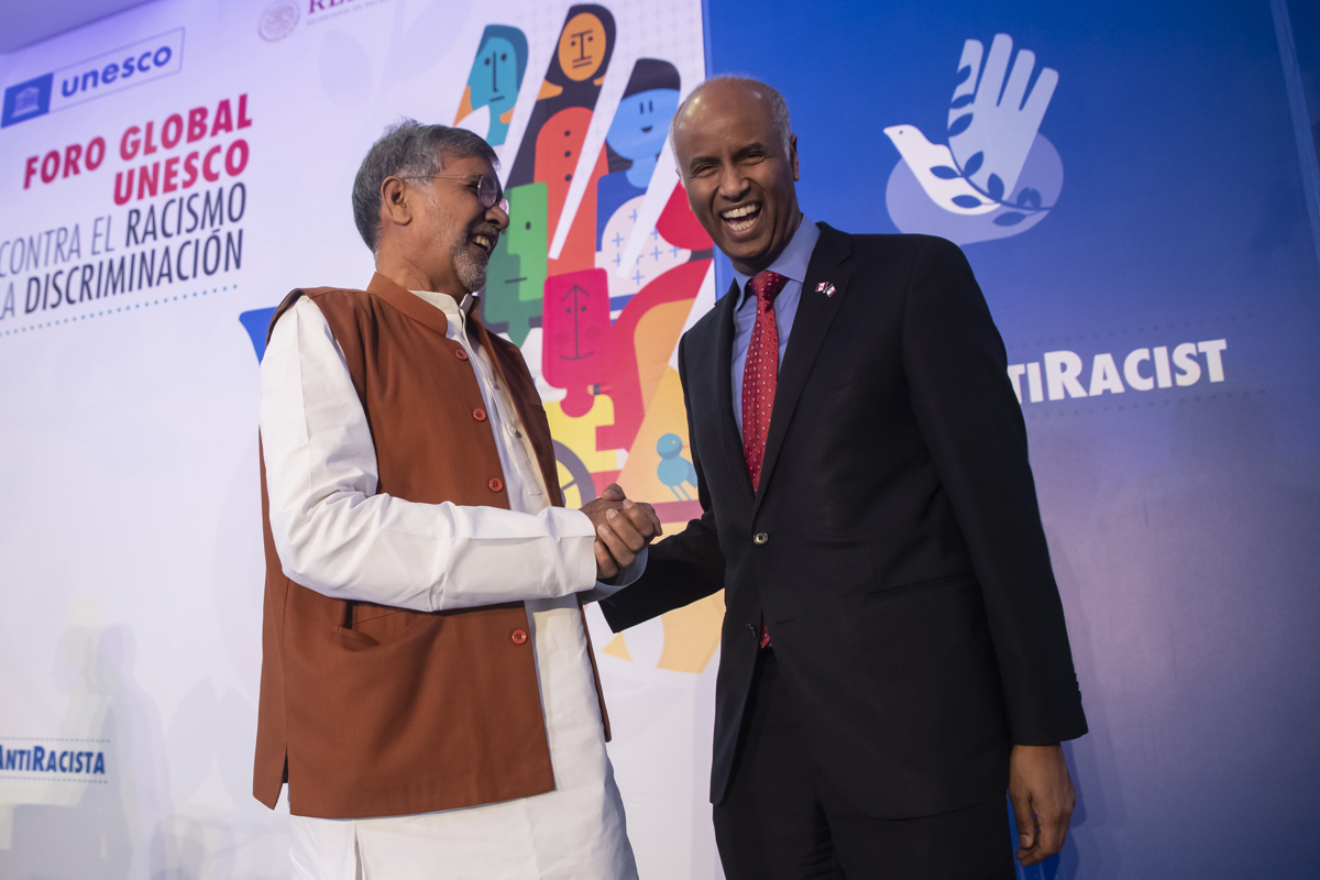 México reúne a políticos y activistas contra el racismo