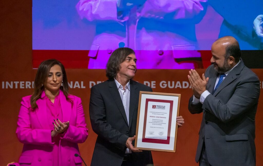 Mircea Cărtărescu: “El poeta no es un inadaptado con la cabeza en las nubes”