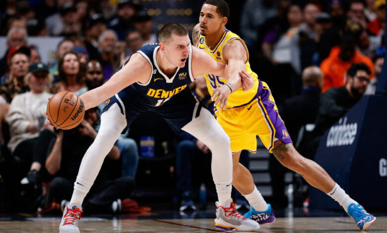 NBA: Nikola Jokic pasa a Wilt Chamberlain como el centro con más triples dobles de la historia | Video