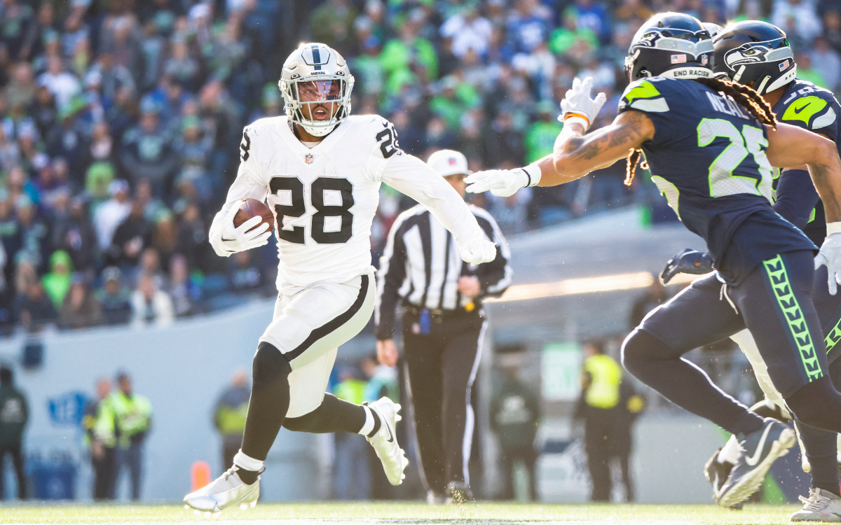 NFL: Raiders se imponen en tiempo extra con acarreo de 86 yardas | Video
