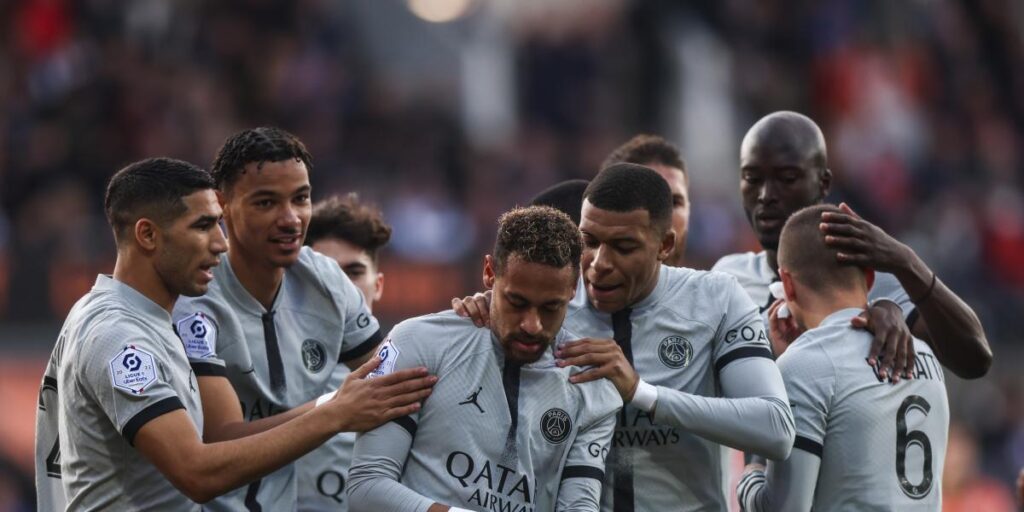 Neymar despierta al PSG de la siesta en Lorient