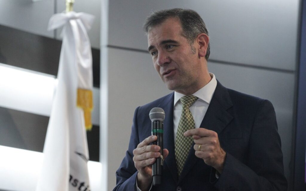 No dejemos que el INE 'caiga en manos de una facción política': Lorenzo Córdova