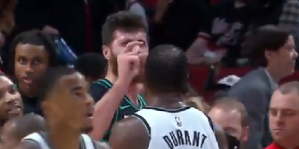 Nurkic se burla de Kevin Durant: "Eres demasiado pequeño"