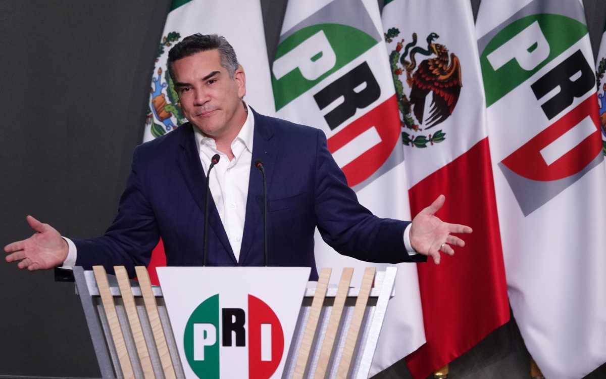 PRI se une a marcha en defensa del INE para 'defender la democracia'