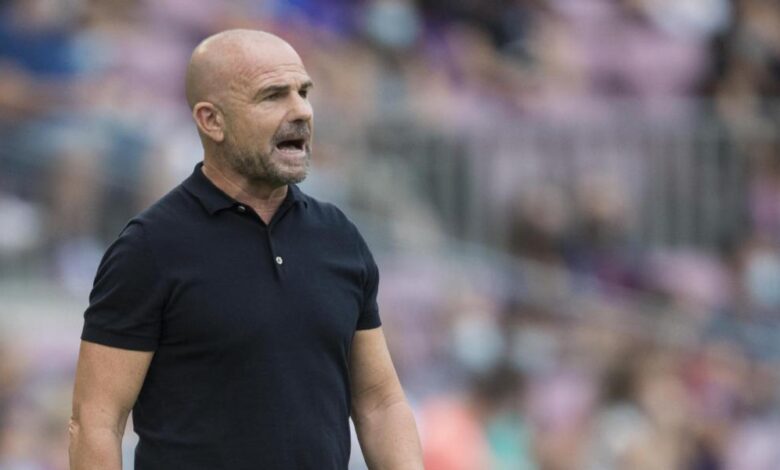 Paco López ya ha dirigido su primera sesión