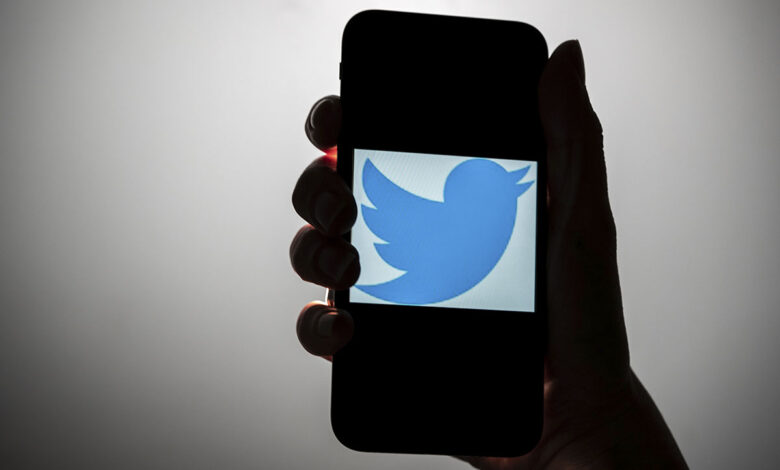 Pegan despidos a Twitter: en plenas elecciones de EU, tardan más en detectar y sancionar 'fake news'