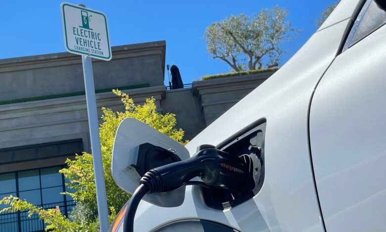 Plan respaldado por Lyft para financiar fracasos de autos eléctricos en California