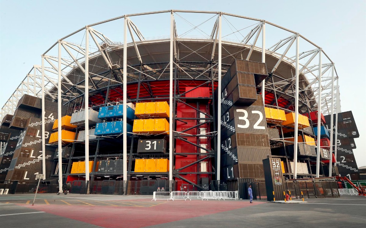 Qatar 2022 | Muertes inexplicables, robos salariales… las injusticias laborales de quienes construyeron infraestructuras para el mundial | Video