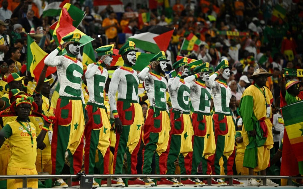 Qatar 2022: Pintan de verde y naranja las gradas del Al Thumama | Fotogalería