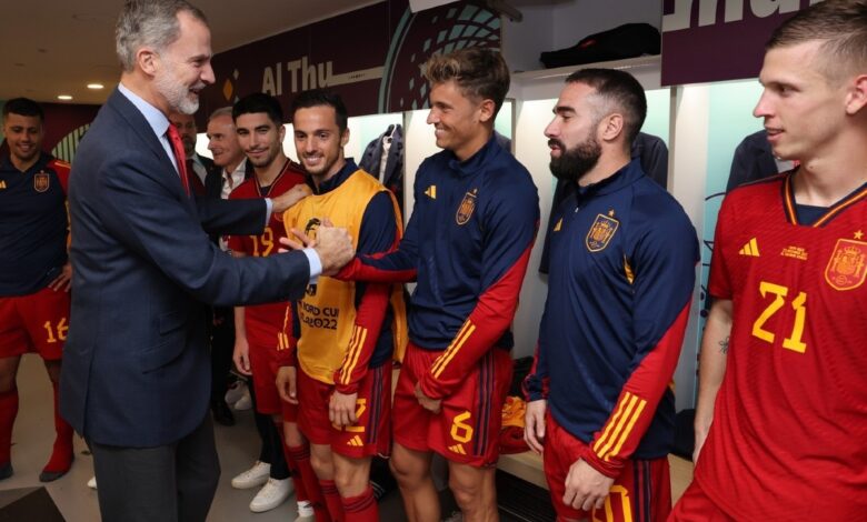 Qatar 2022: Rey Felipe VI bajó al vestuario del Estadio Al Thumama para felicitar a España | Video