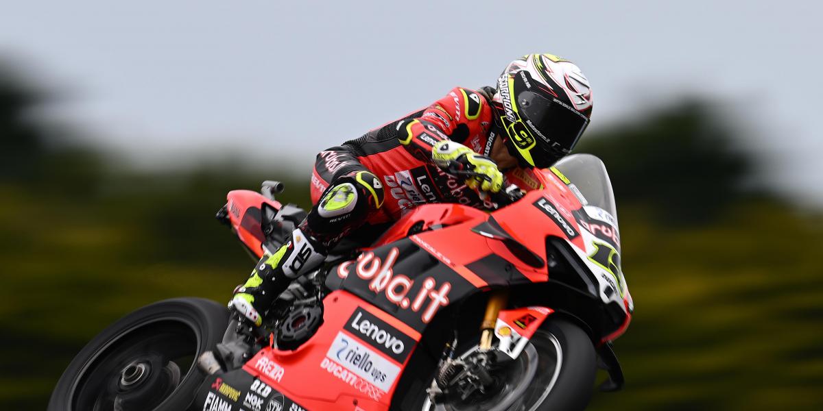 Rea gana y Bautista estrena título con un quinto puesto en Australia