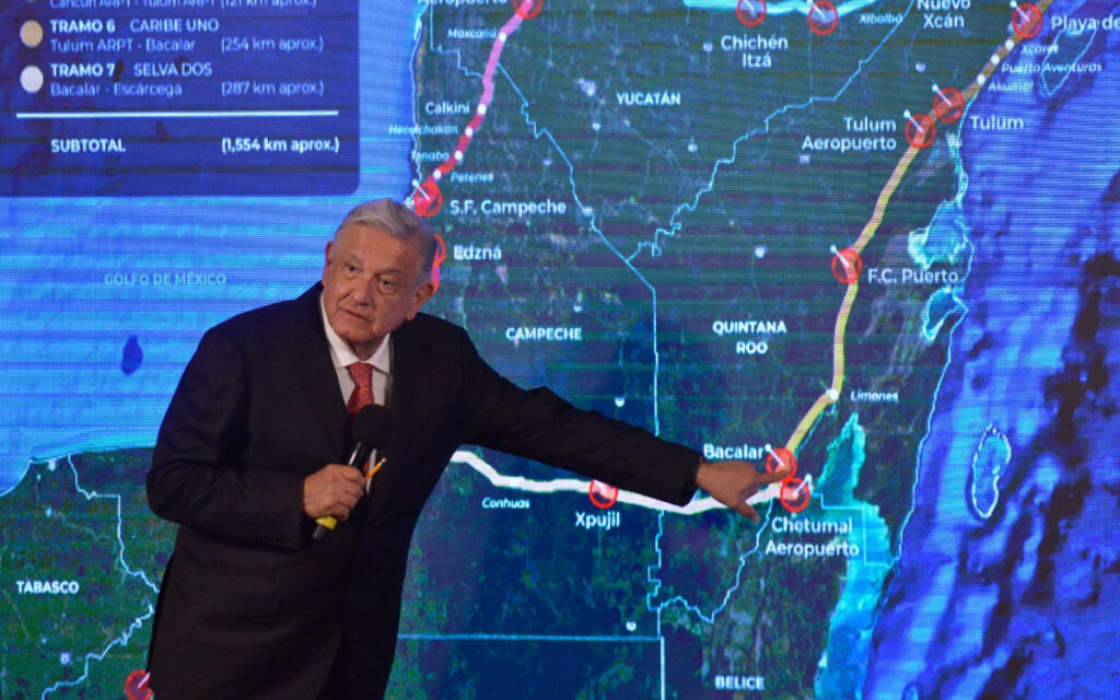 Reprocha AMLO demanda de Grupo México por cancelación de obra en Tren Maya