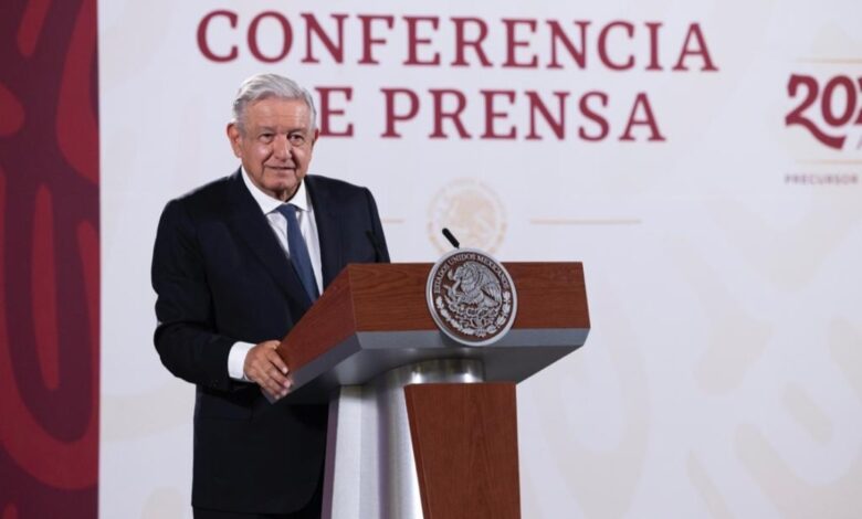 Reprueba AMLO bloqueo a Cuba y cuestiona abstención de Ucrania: '¿Qué tiene que meterse?'