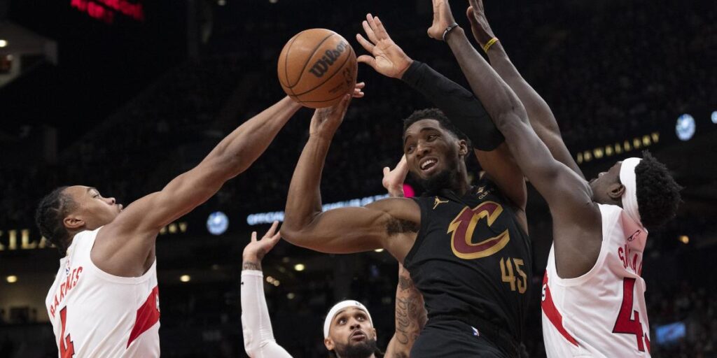 Ricky se deja ver pero los Raptors desesperan a los Cavs en la vuelta de Siakam