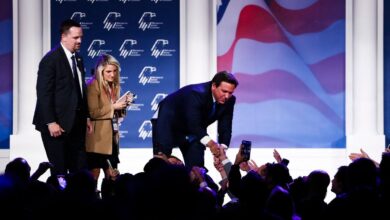 Ron DeSantis, el principal rival conservador de Trump, mide la temperatura para las presidenciales de 2024