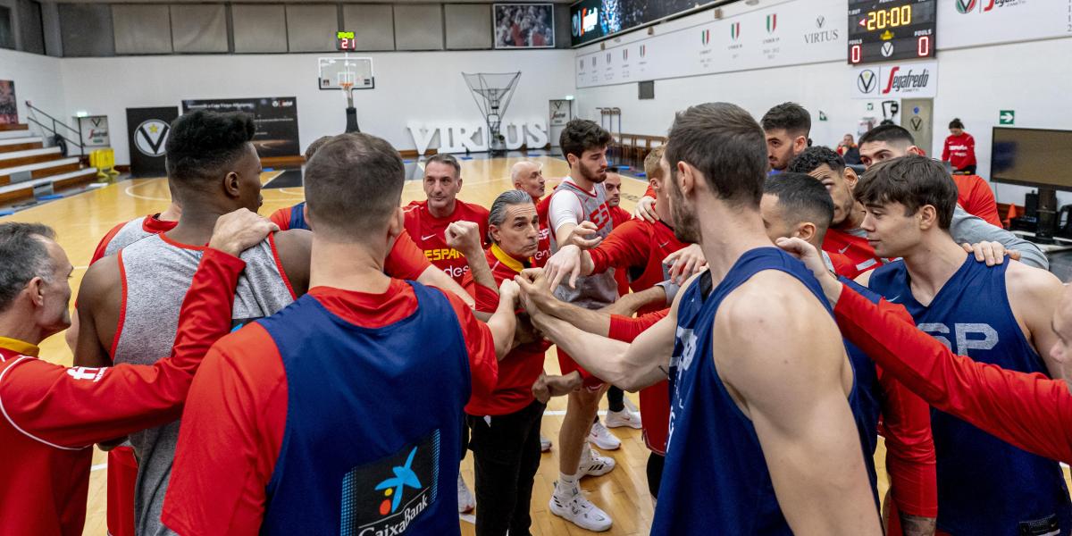 Scariolo: "Es un gusto reencontrarse con estos jugadores"