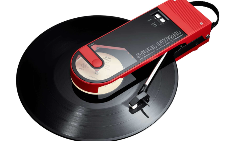 Todo es estúpido y malo en este momento; tal vez este tocadiscos portátil de $ 200 lo arregle