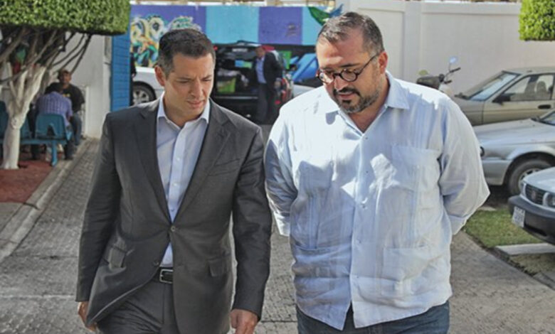 Ven notarios intereses políticos en elección del notariado mexicano y apuntan al gobernador de Oaxaca y al fiscal del Estado, Arturo Peimbert