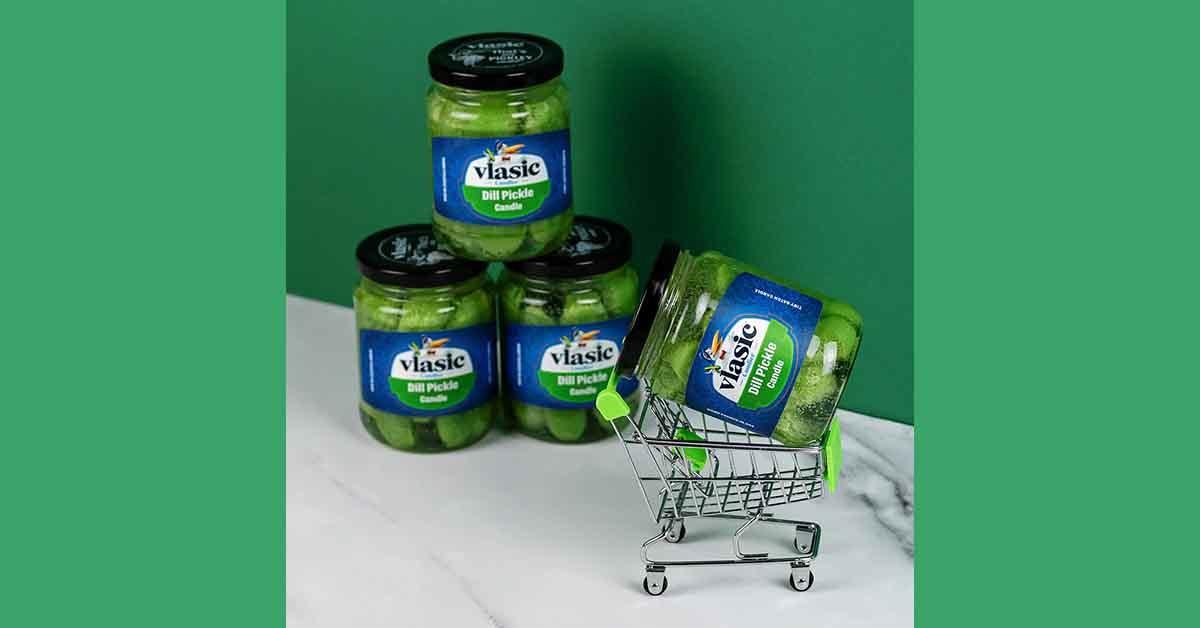 Vlasic lanza una vela que se ve y huele como pepinillos reales para el Día Nacional de los Pepinillos