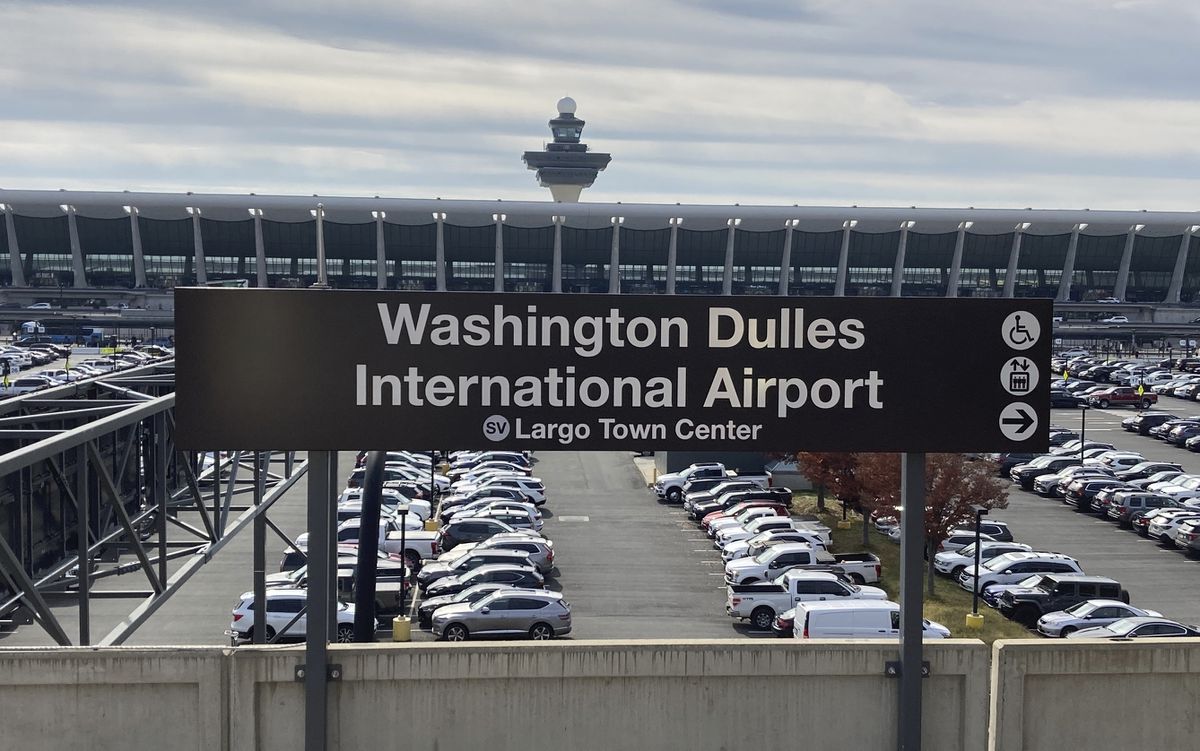 Washington estrena conexión de metro con Dulles, su aeropuerto internacional