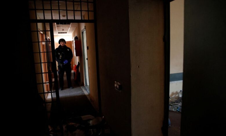 https://elpais.com/internacional/2022-11-20/ucrania-cierra-jerson-para-identificar-a-los-colaboradores-de-rusia.html