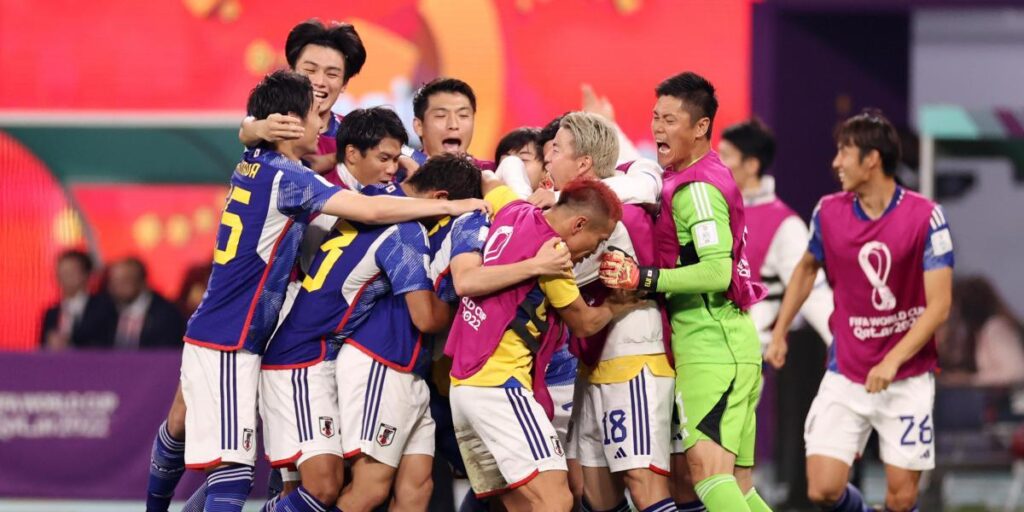 ¡El VAR valida el 2-1 de Japón ante España!