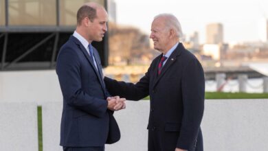 Joe Biden llega a Boston para reunirse con el Príncipe William