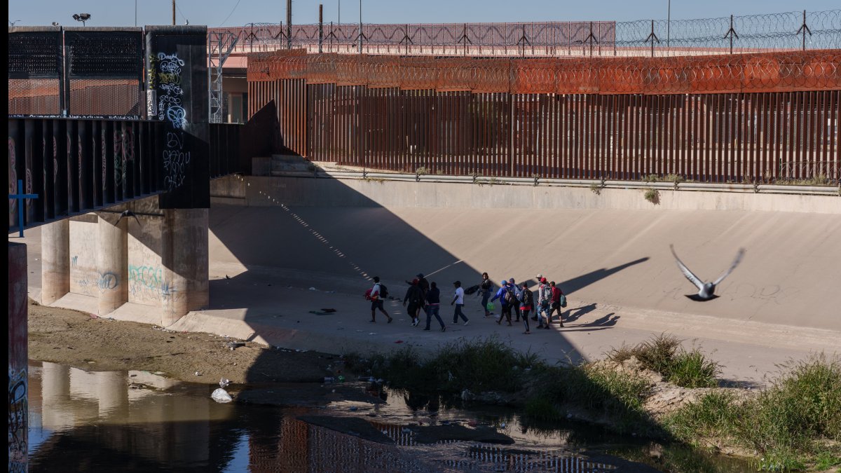 Congresistas republicanos afirman que buscarán reinstaurar el programa “Permanecer en México”