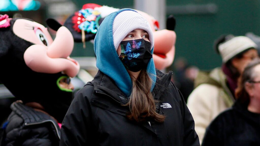 Aumentan las hospitalizaciones por COVID-19 en EEUU