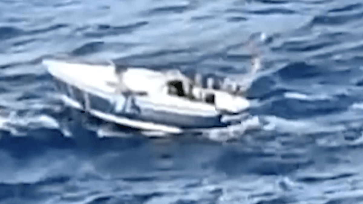 Náufragos relatan el martirio que vivieron durante 10 días junto a su perro en el Océano Atlántico