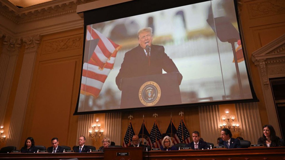 El destino del expresidente Trump está en manos del Departamento de Justicia