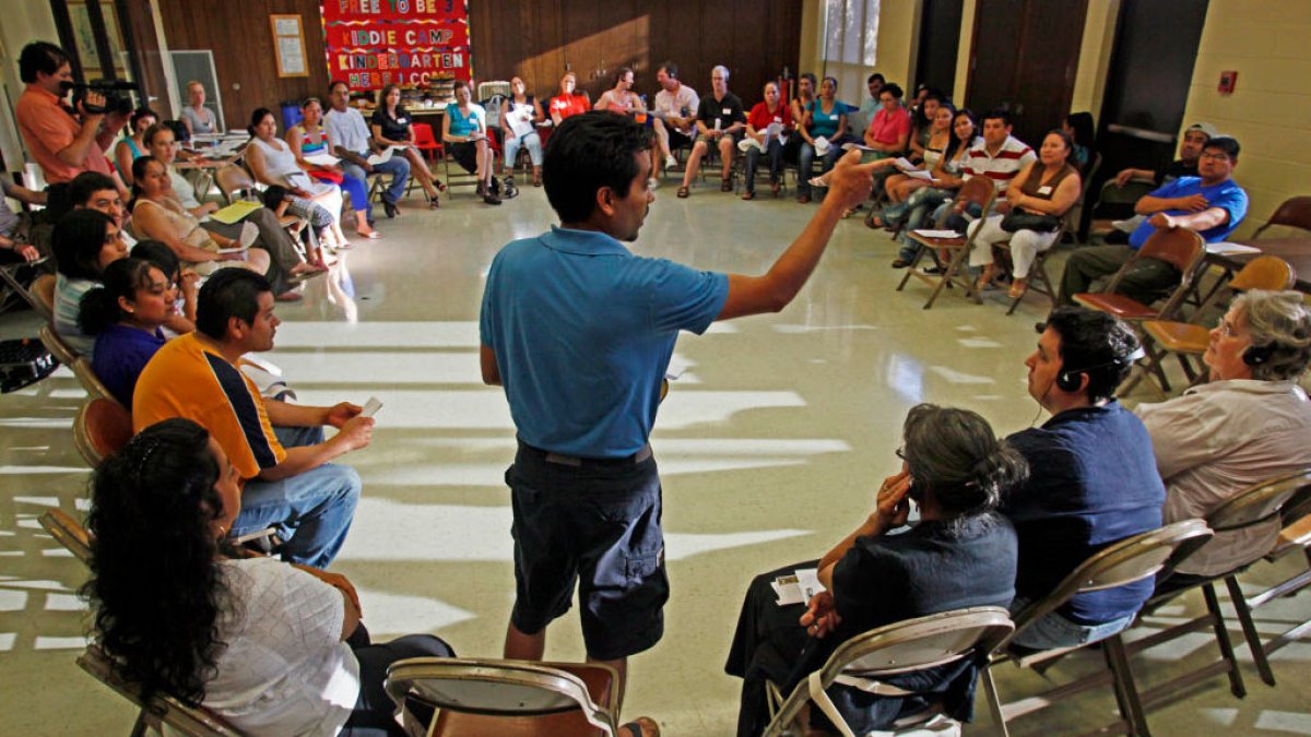 La población de EEUU creció en 1.2 millones gracias a la migración internacional