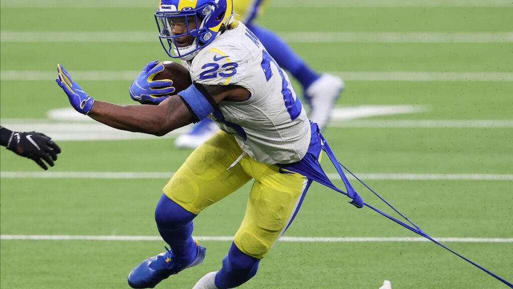 Baker Mayfield y Cam Akers lideran la paliza de Rams 51-14 sobre los Broncos