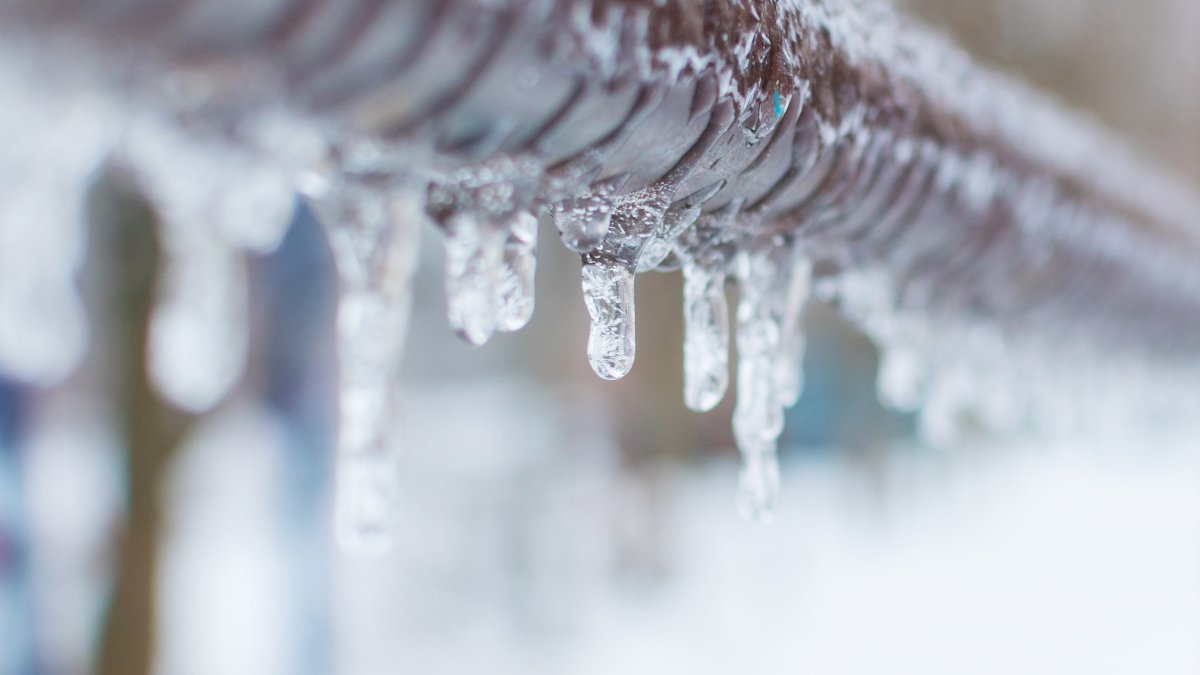 Bajas temperaturas en el sur de Estados Unidos ocasiona una crisis de agua