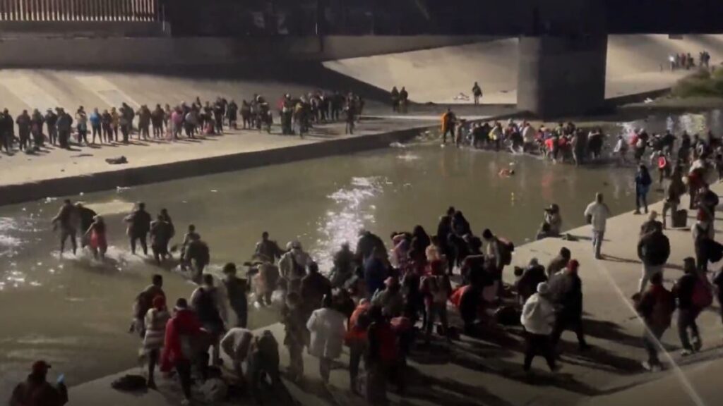 Dónde se registró el mayor número de cruces irregulares en la frontera, según CBP