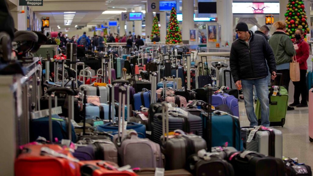 miles de vuelos cancelados este miércoles, muchos de Southwest