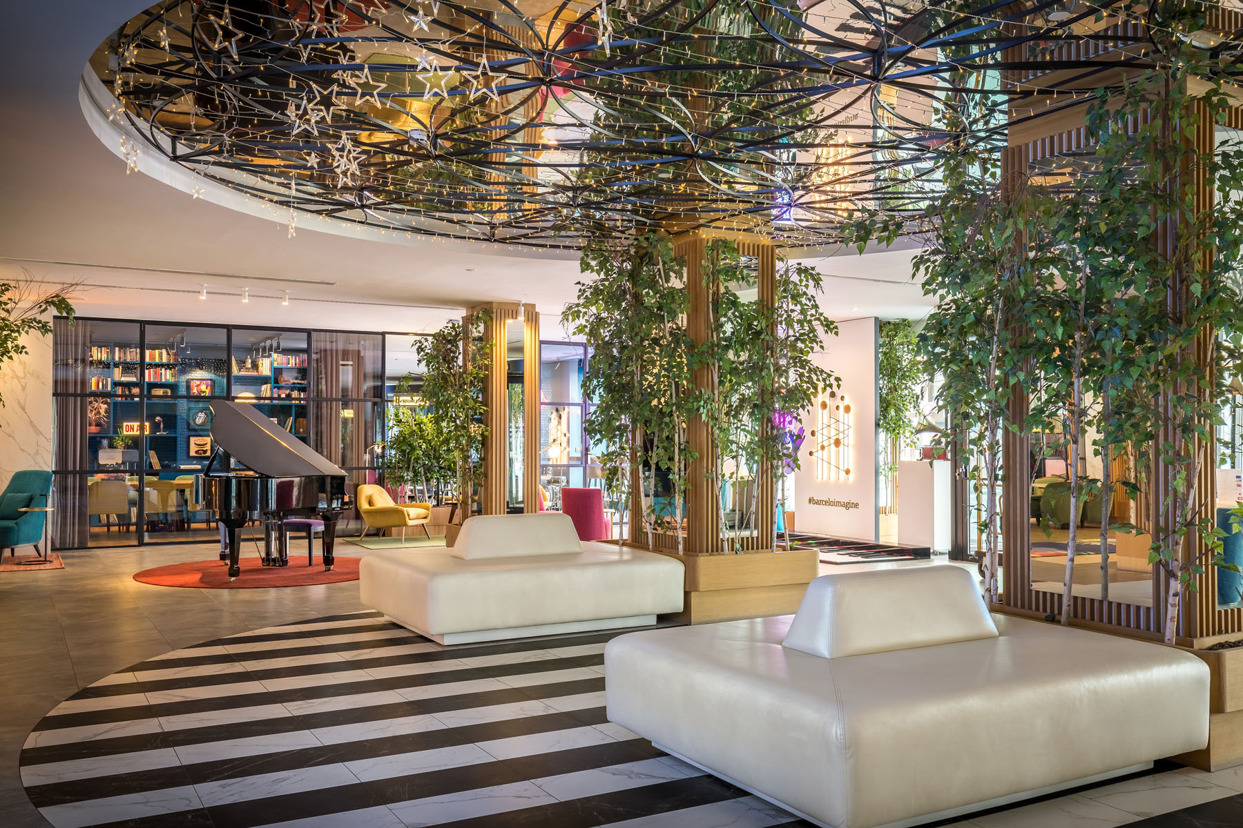 Hotel Barceló Imagine / Fly to the moon