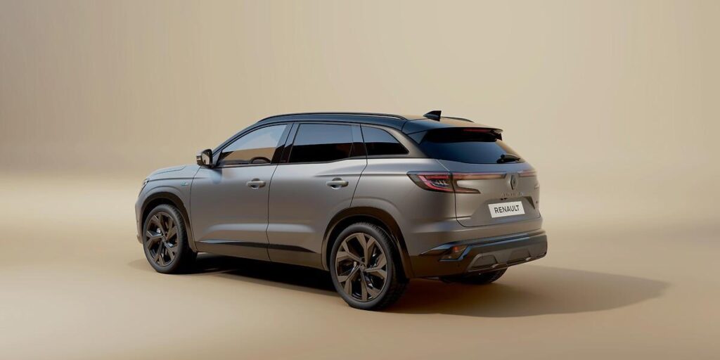 4 modos de conducción en un solo coche, así de diferente puede comportarse el Austral