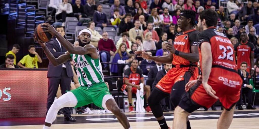 66-76: El Betis abandona la última plaza tras ganar en Granada en la prórroga