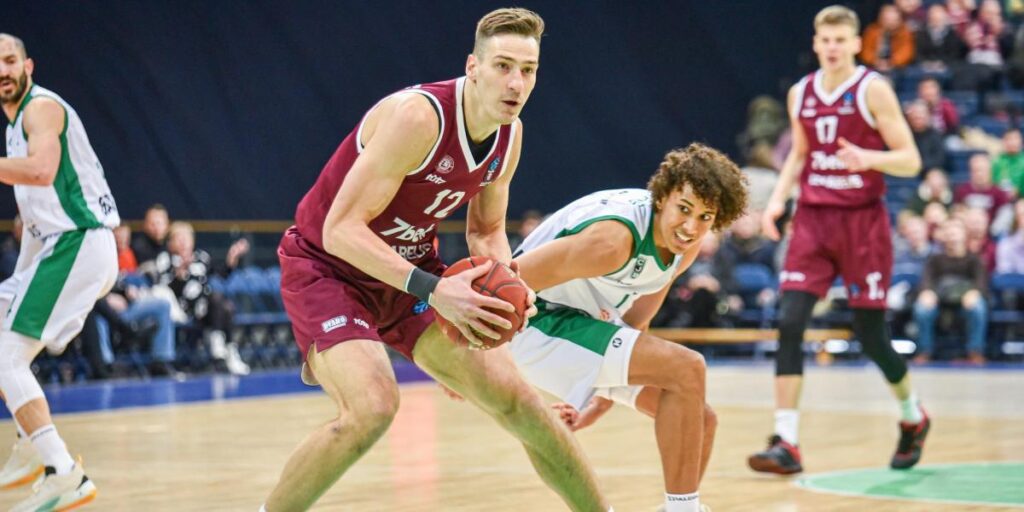 76-90: La Penya gana en Lituania a golpe de triple